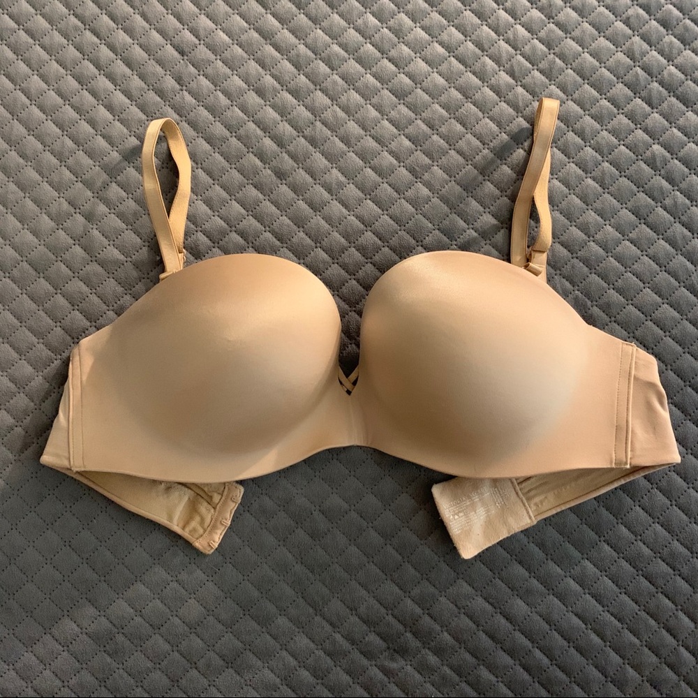 VS Bombshell Strapless Convertible Bra 36C